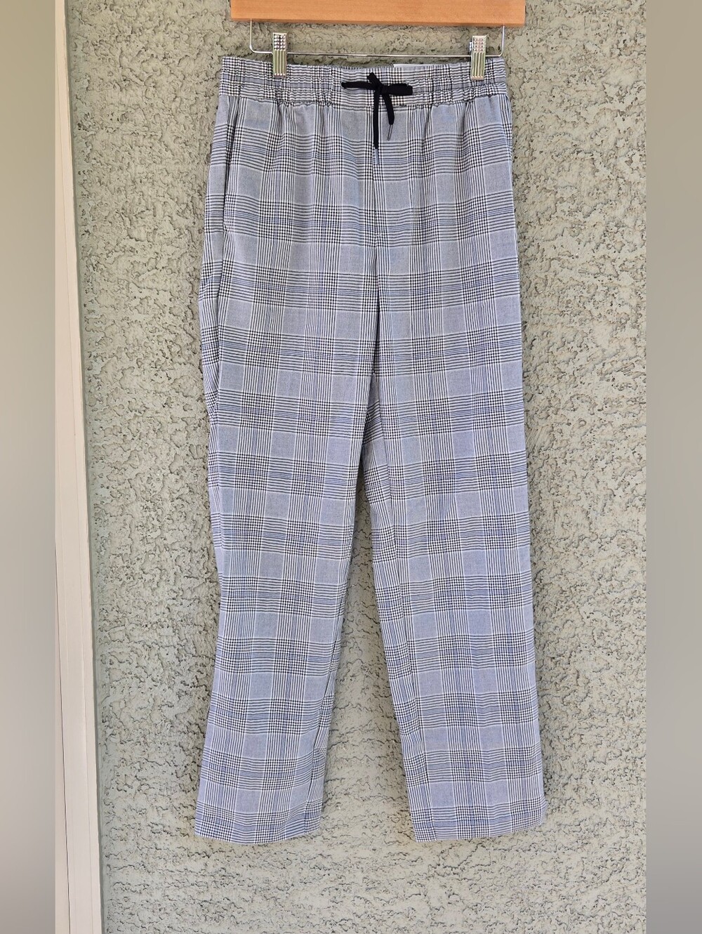 H&M Gray Plaid Drawstring Pants